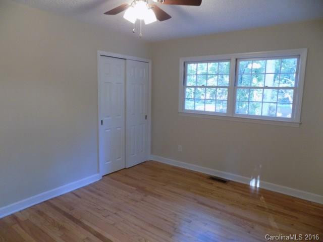 121 Rose Park Drive - Photo 12