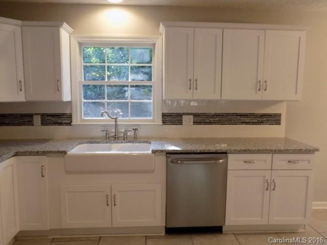 121 Rose Park Drive - Photo 9