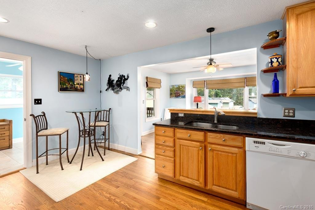 141 Shelburne Road #B - Photo 4