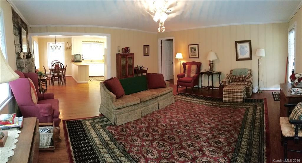 557 Memorial Highway - Photo 15