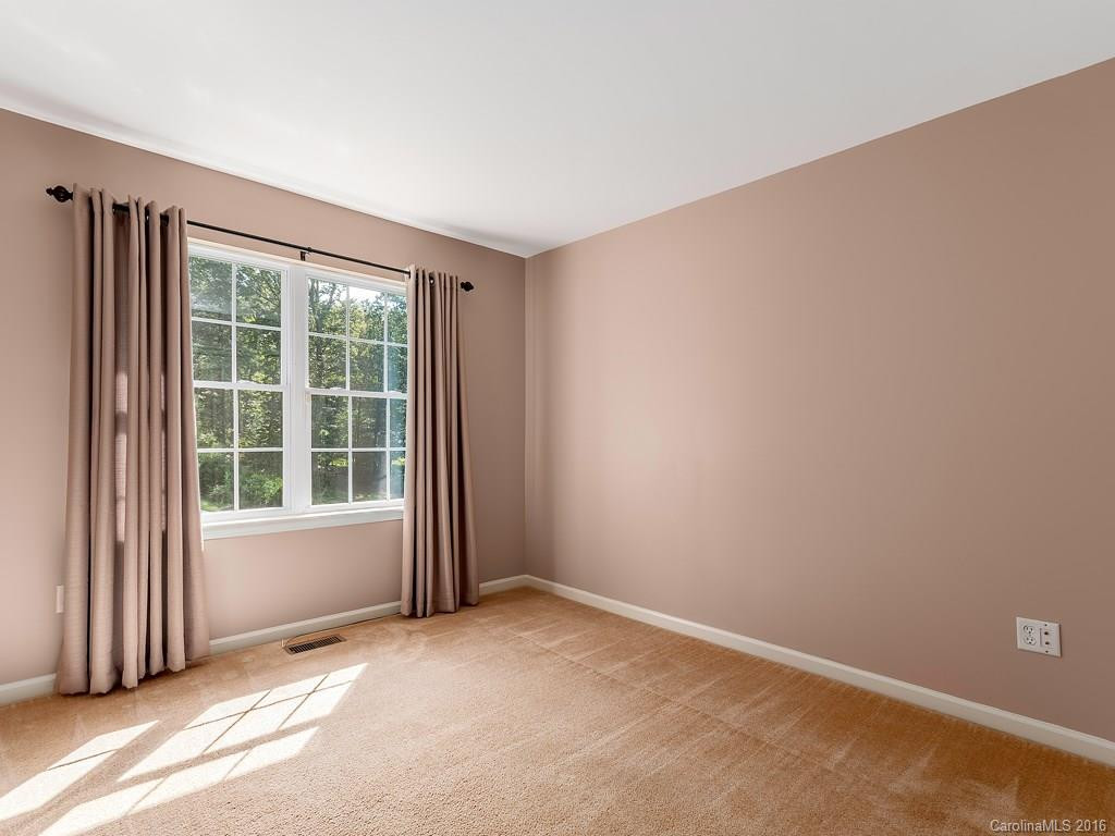 150 Karla Circle - Photo 12