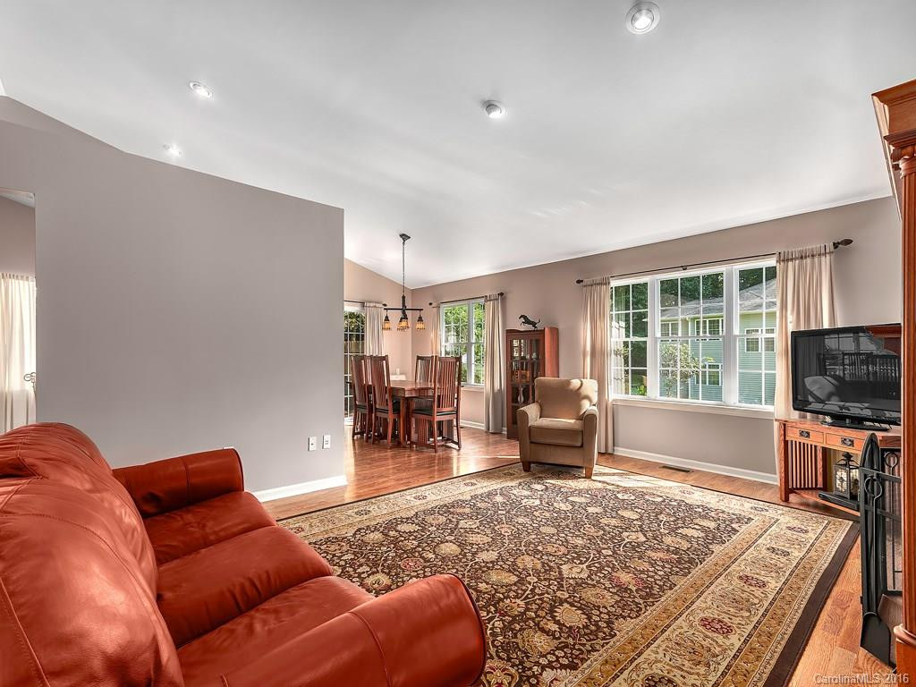150 Karla Circle - Photo 3