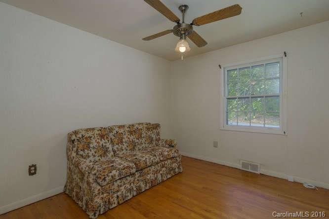 309 View Street - Photo 6