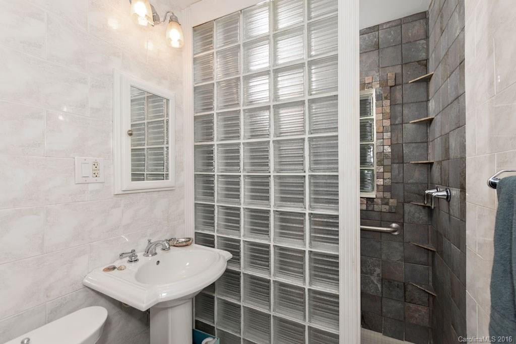 37 Plymouth Circle - Photo 9