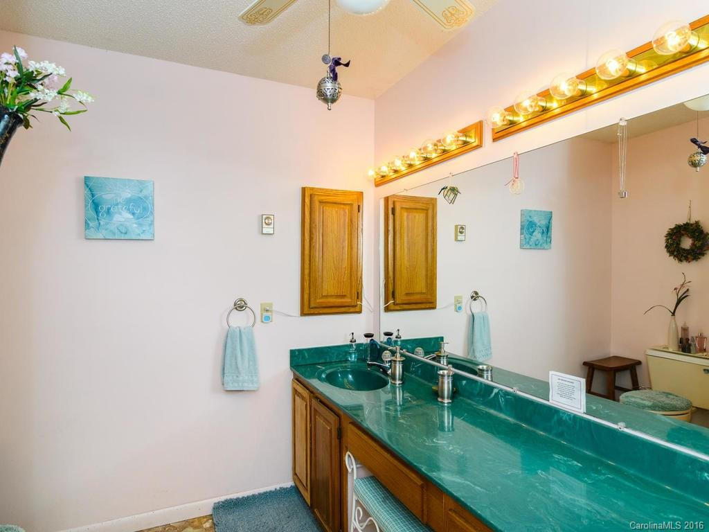 375 Presnell Hollow Road - Photo 16