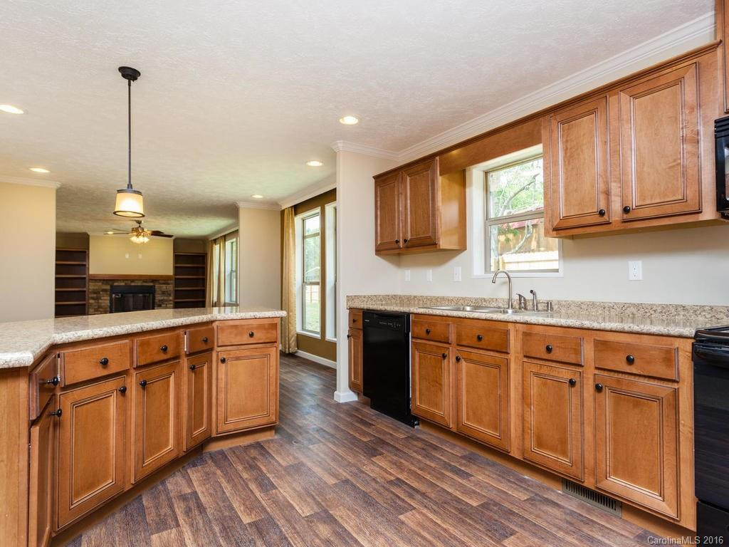 528 New Haw Creek Road - Photo 9