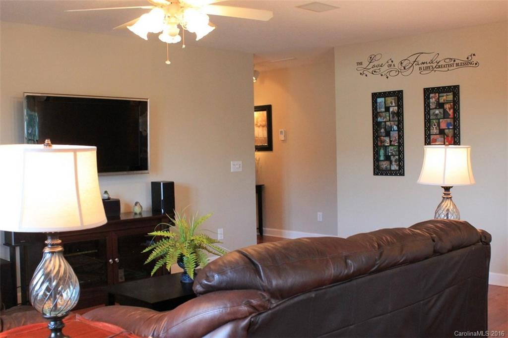 115 Hunters Trace - Photo 4