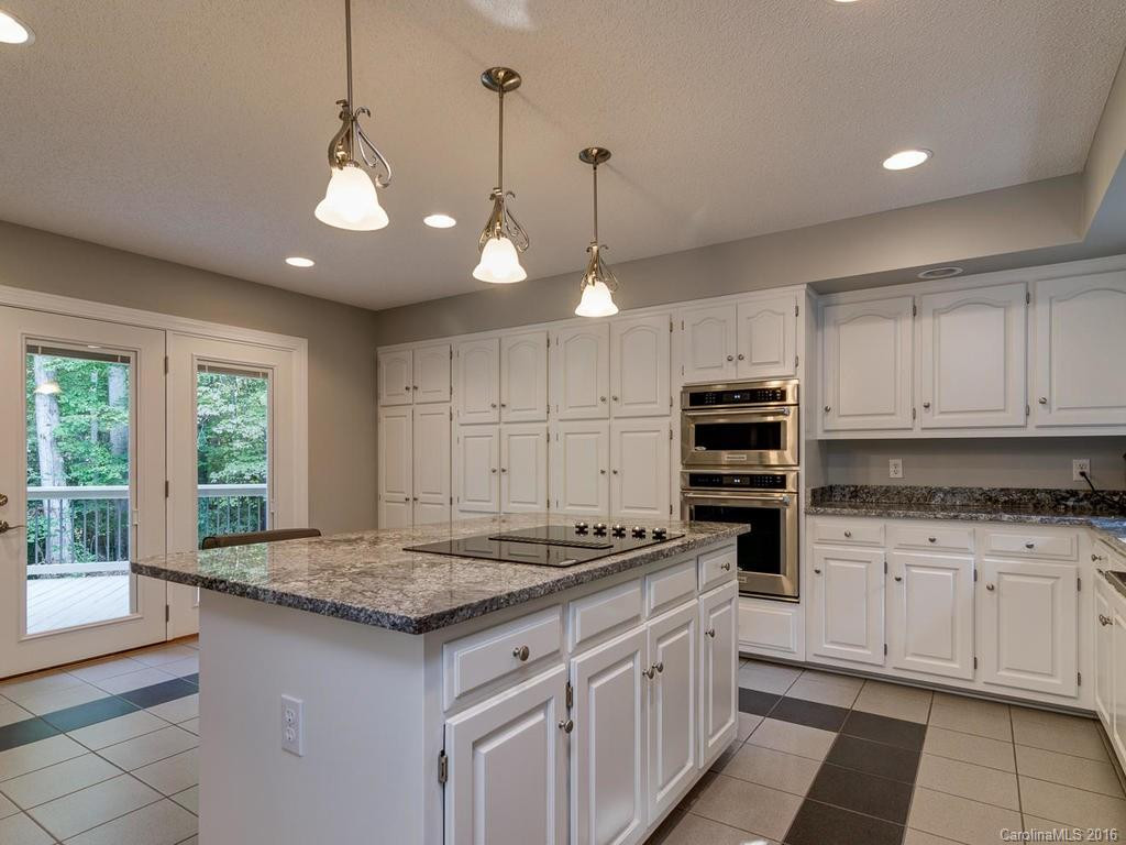 18 Shady Brook Lane - Photo 11