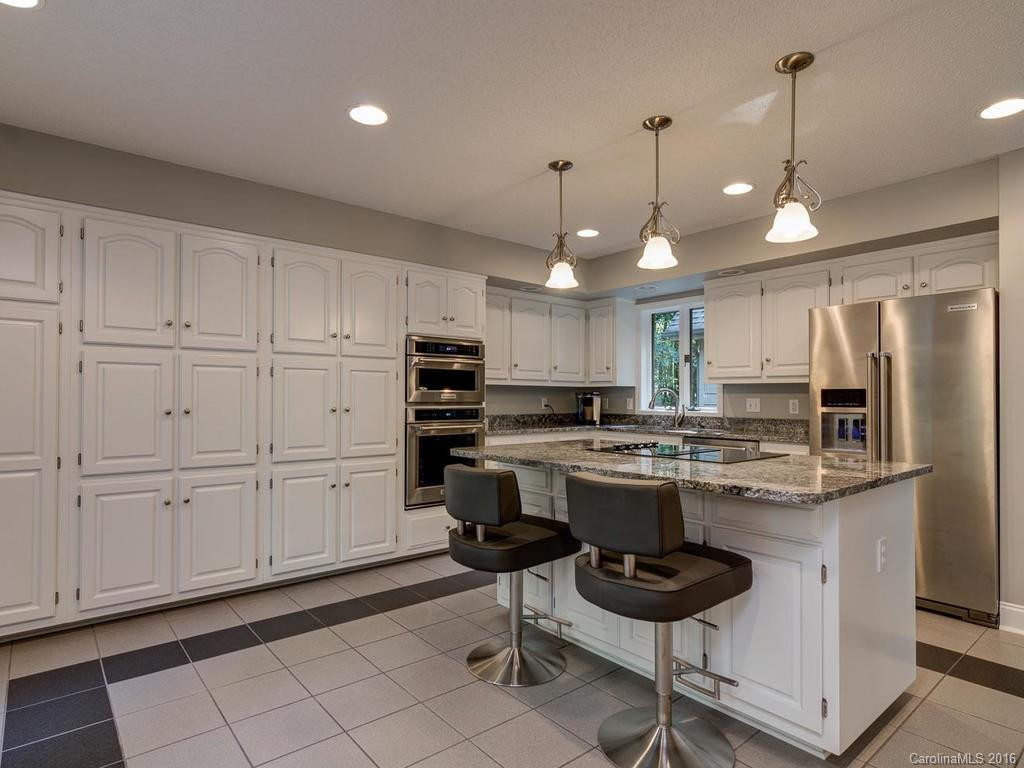 18 Shady Brook Lane - Photo 12