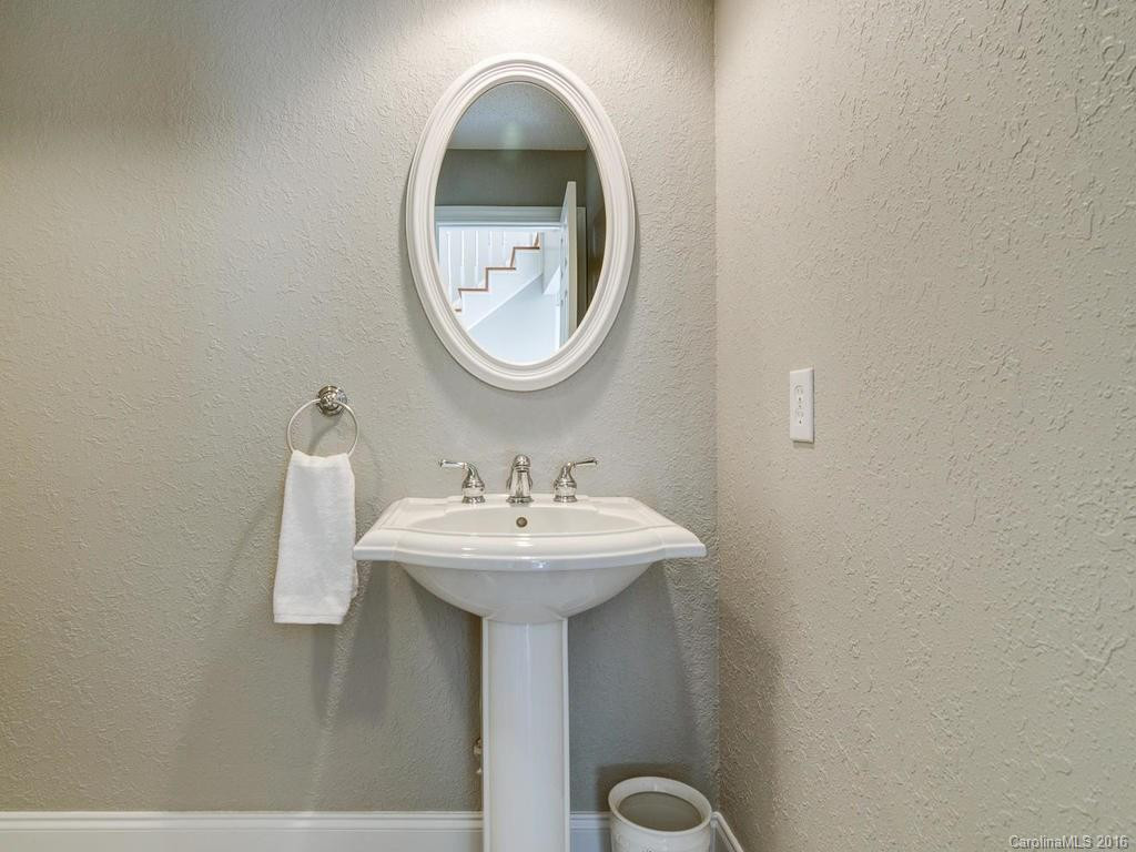18 Shady Brook Lane - Photo 16