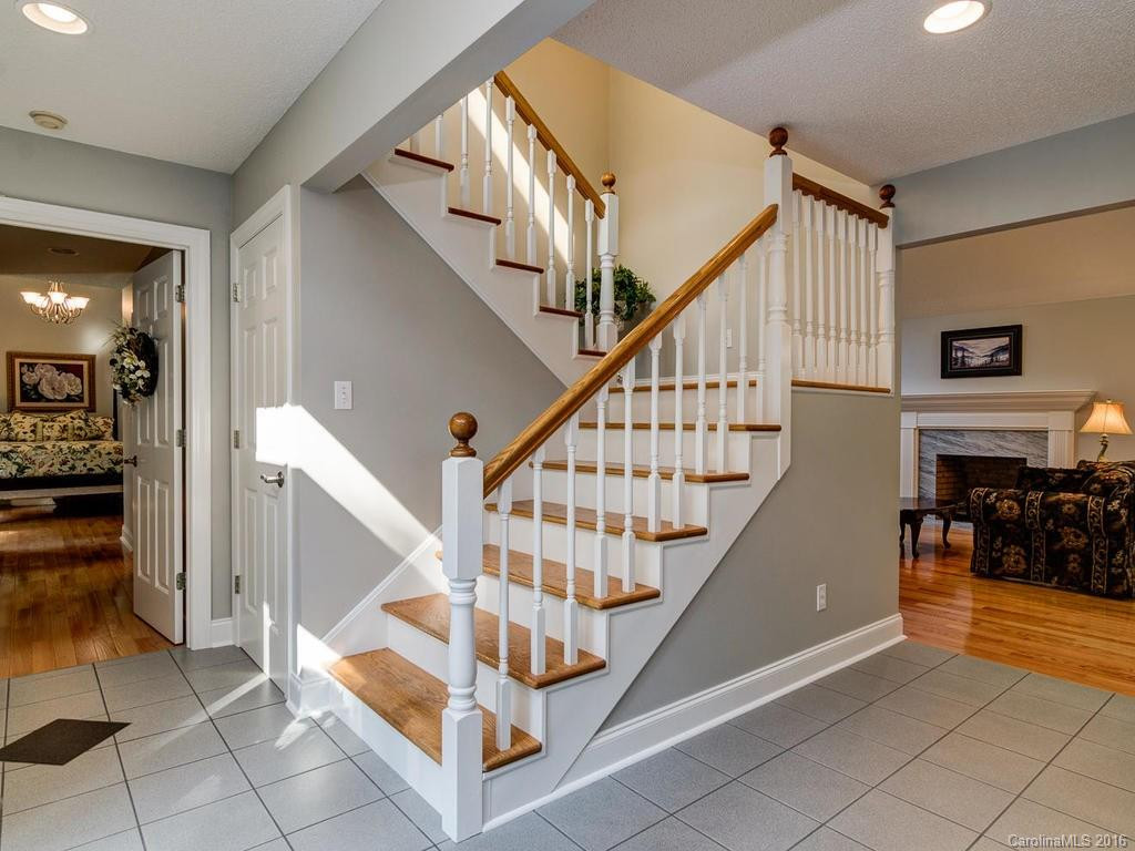 18 Shady Brook Lane - Photo 5