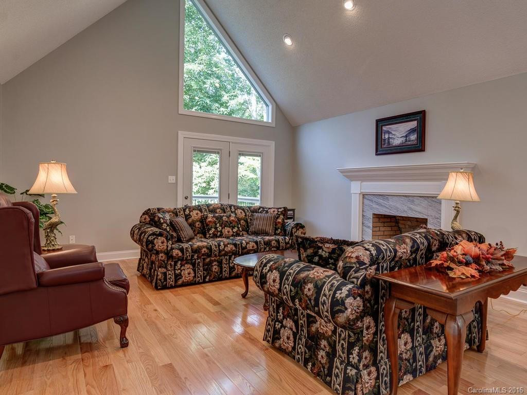 18 Shady Brook Lane - Photo 6