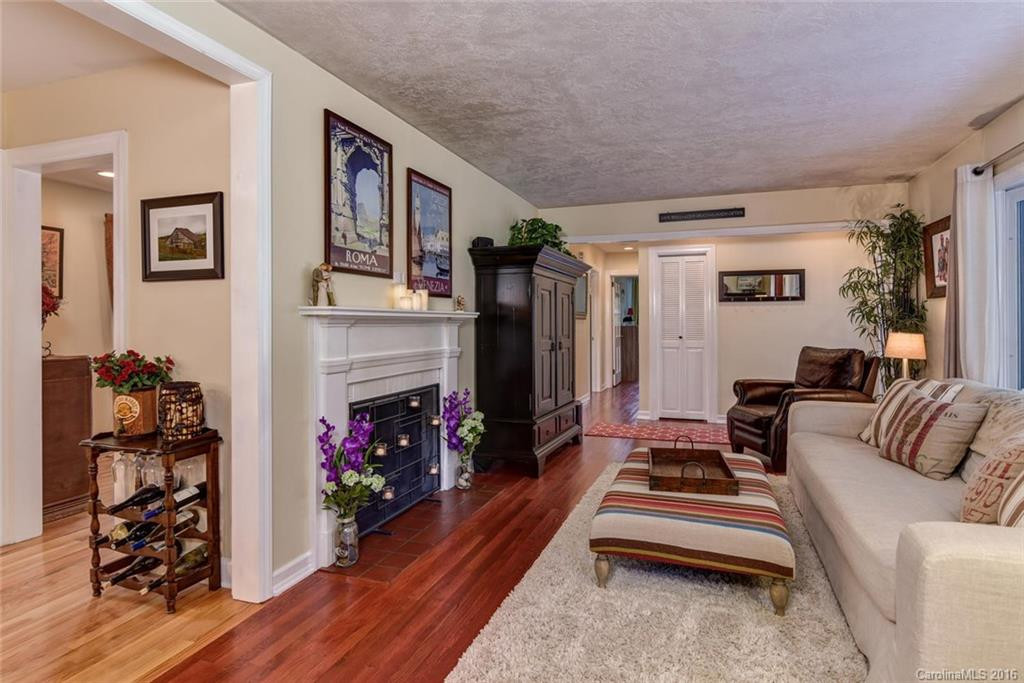 109 Mountain Street - Photo 6
