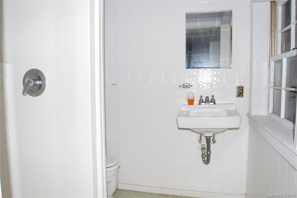 1305 Hebron Road - Photo 13
