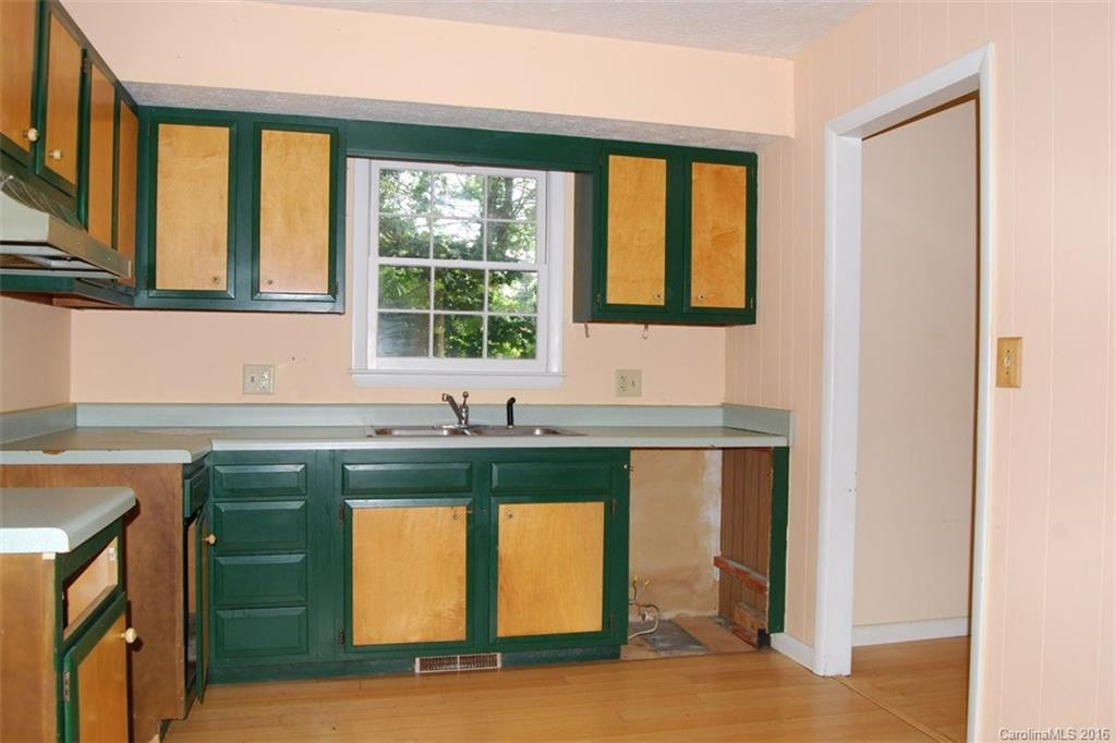 1305 Hebron Road - Photo 7