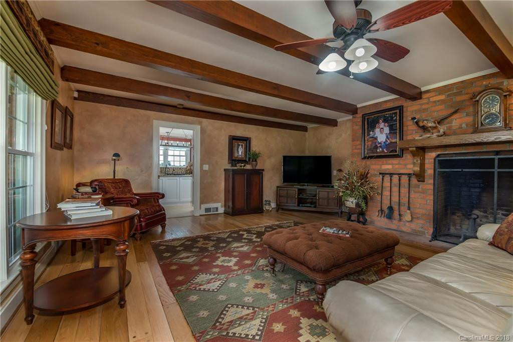 244 Carroll Road - Photo 2