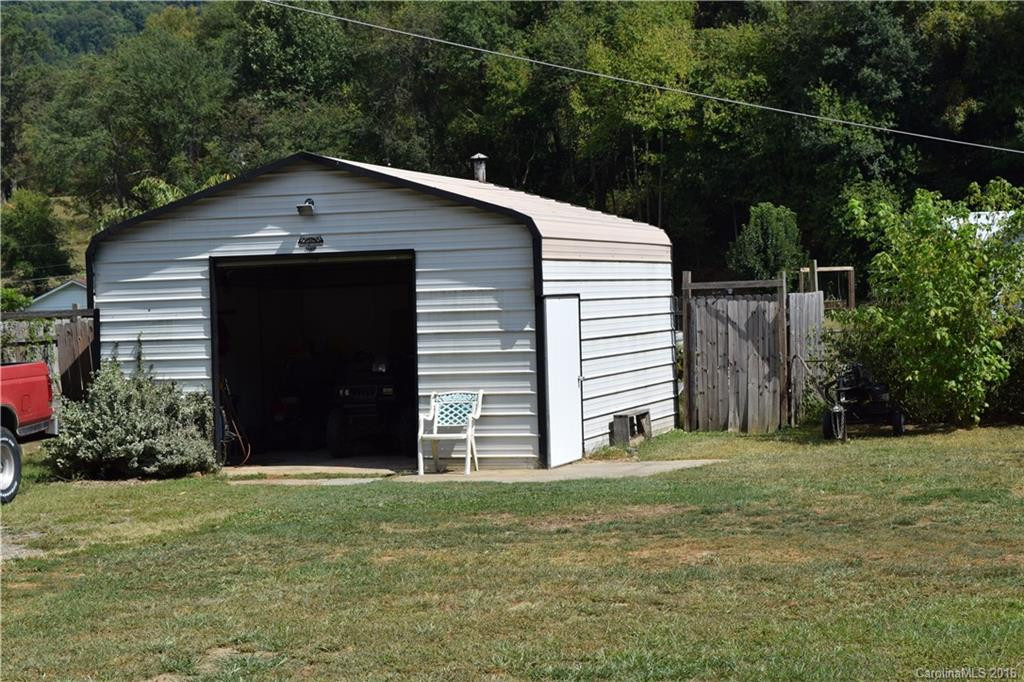 1681 Allens Creek Road - Photo 19