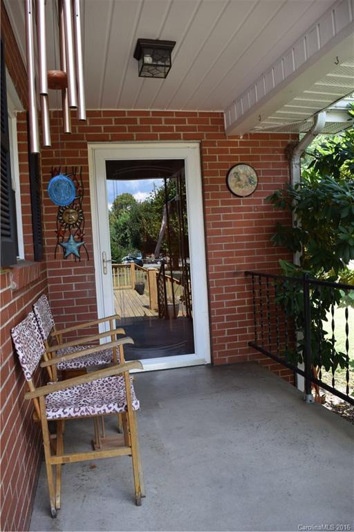 1681 Allens Creek Road - Photo 4