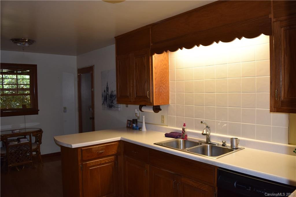 1681 Allens Creek Road - Photo 5