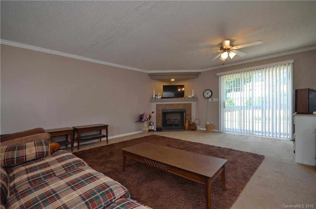 3 Piney Ridge Lane - Photo 2