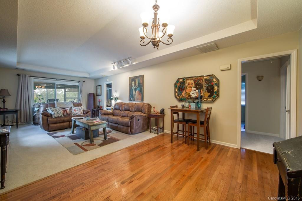 33 A2 Southern Fairway Court #A2 - Photo 2