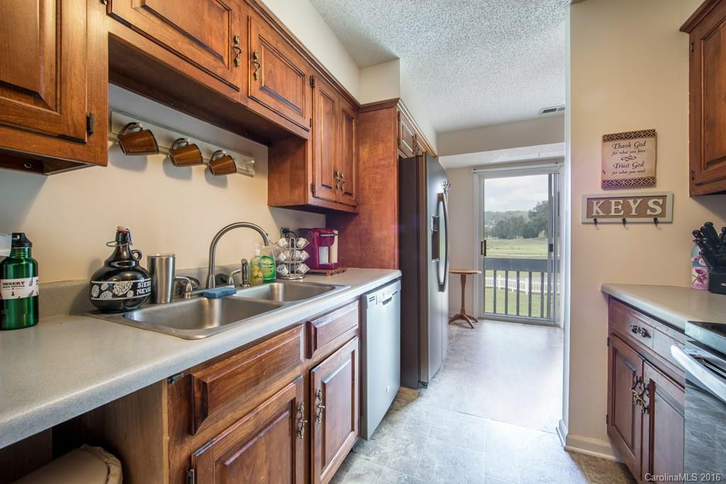 33 A2 Southern Fairway Court #A2 - Photo 4