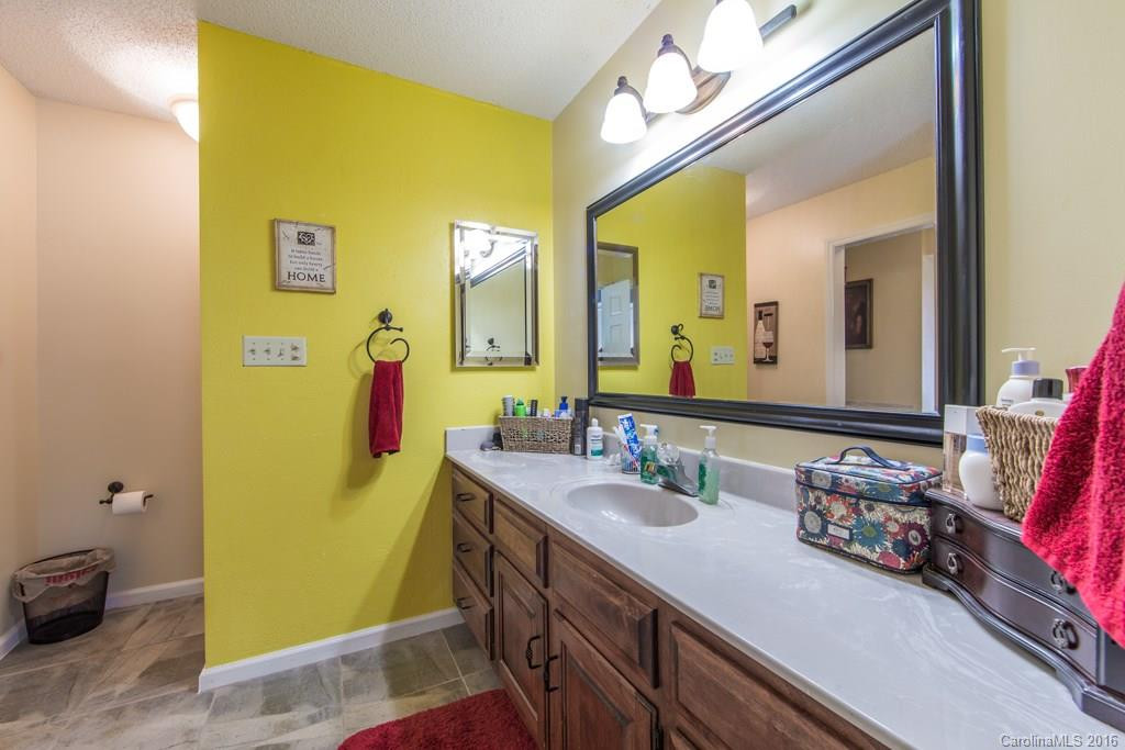 33 A2 Southern Fairway Court #A2 - Photo 9