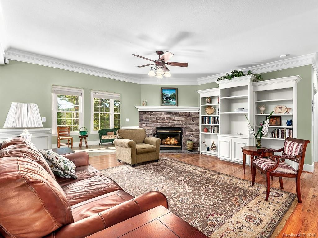 3 Foggy Glen Drive - Photo 3
