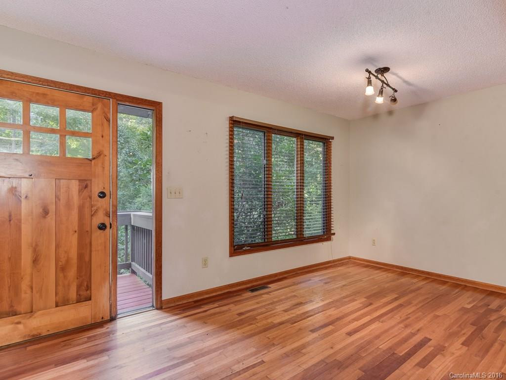 36 Mayflower Drive - Photo 3