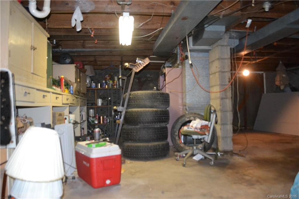1084 Old Balsam Road - Photo 21