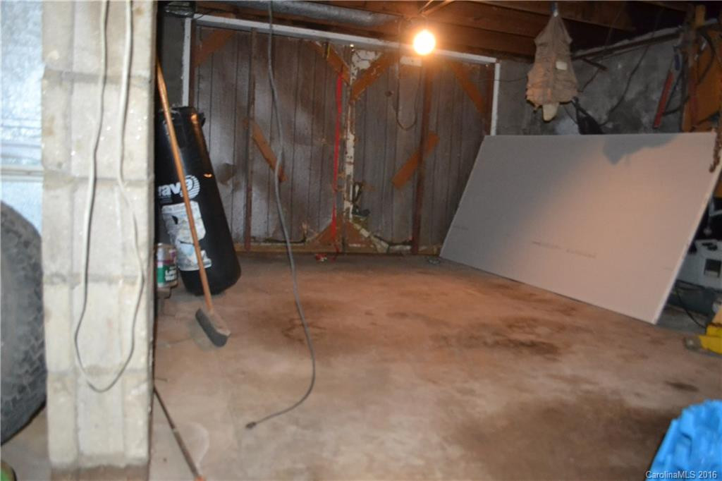 1084 Old Balsam Road - Photo 23