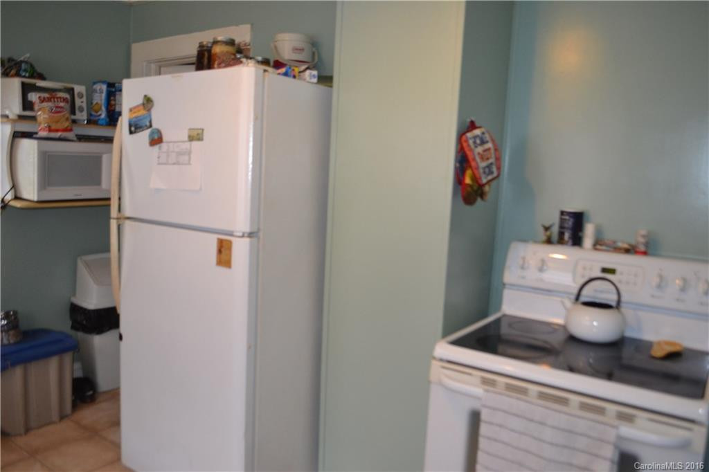1084 Old Balsam Road - Photo 7