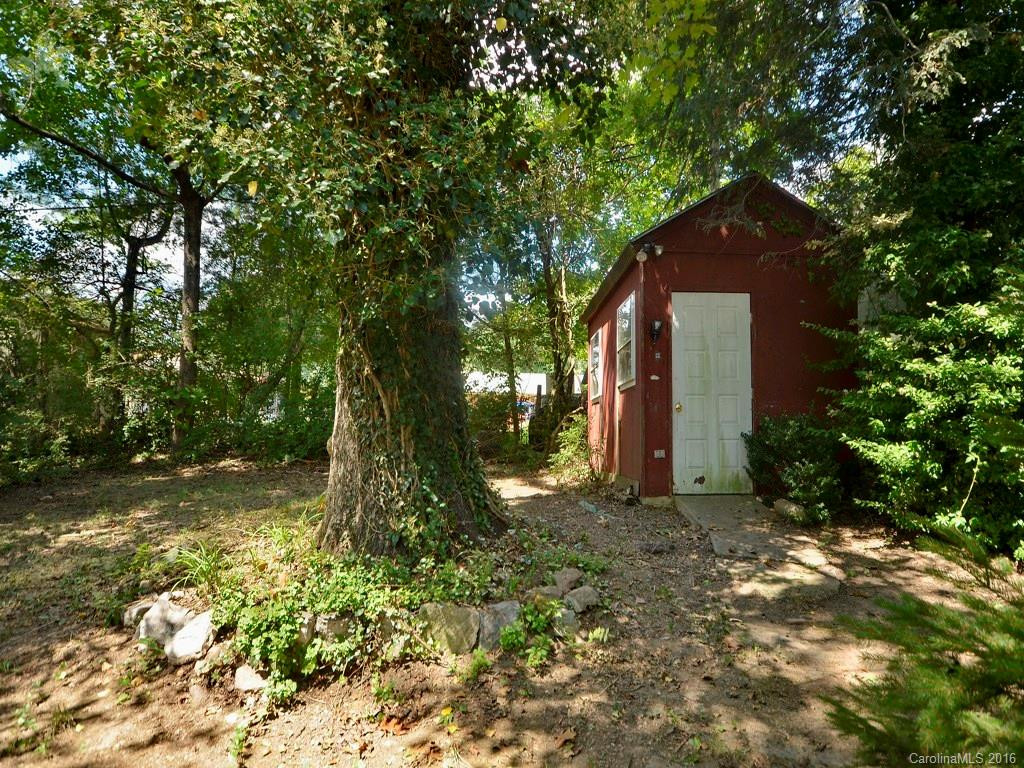 915 Blue Ridge Road - Photo 13