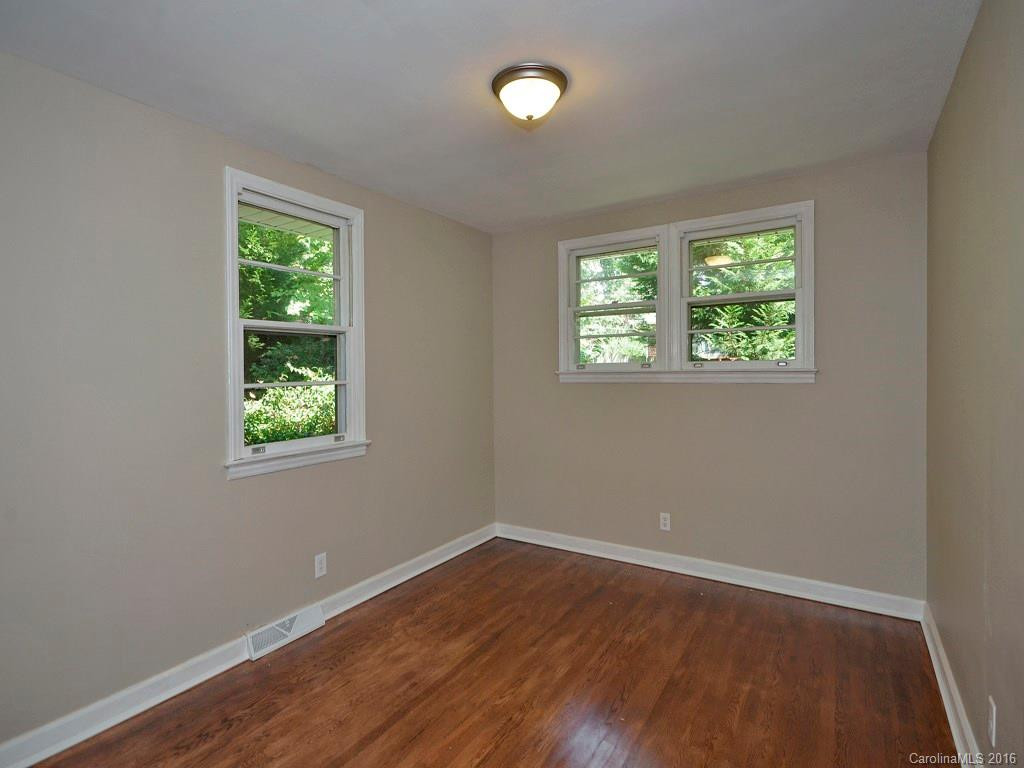 915 Blue Ridge Road - Photo 8