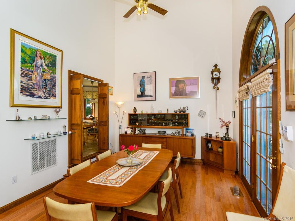 207 Eastmoor Drive - Photo 7