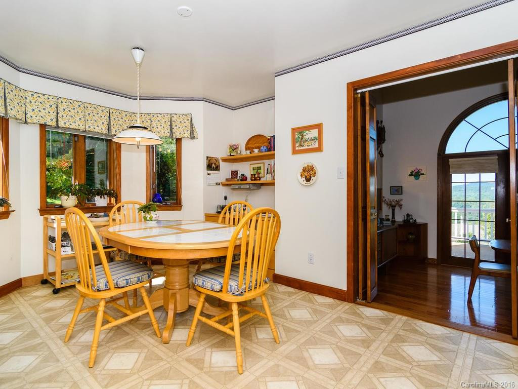 207 Eastmoor Drive - Photo 9