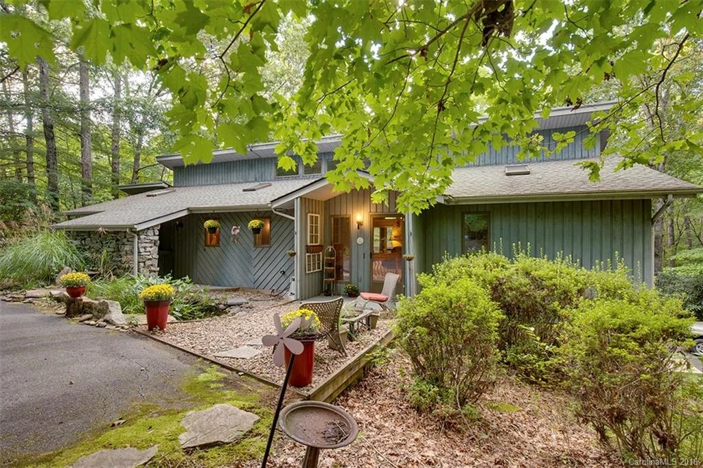 100 Timberlane Drive
