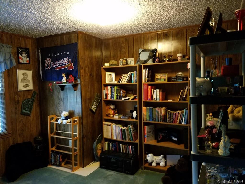 2465 Walnut Creek Road - Photo 9