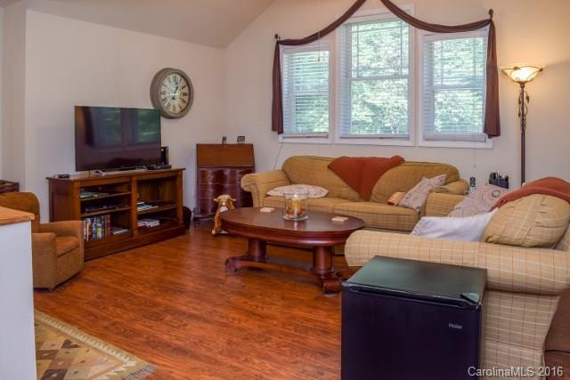 264 Charming Lane - Photo 13