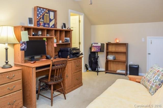 264 Charming Lane - Photo 17