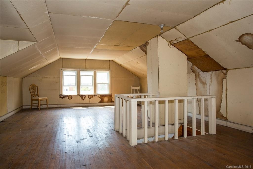 63 Clinton Avenue - Photo 17