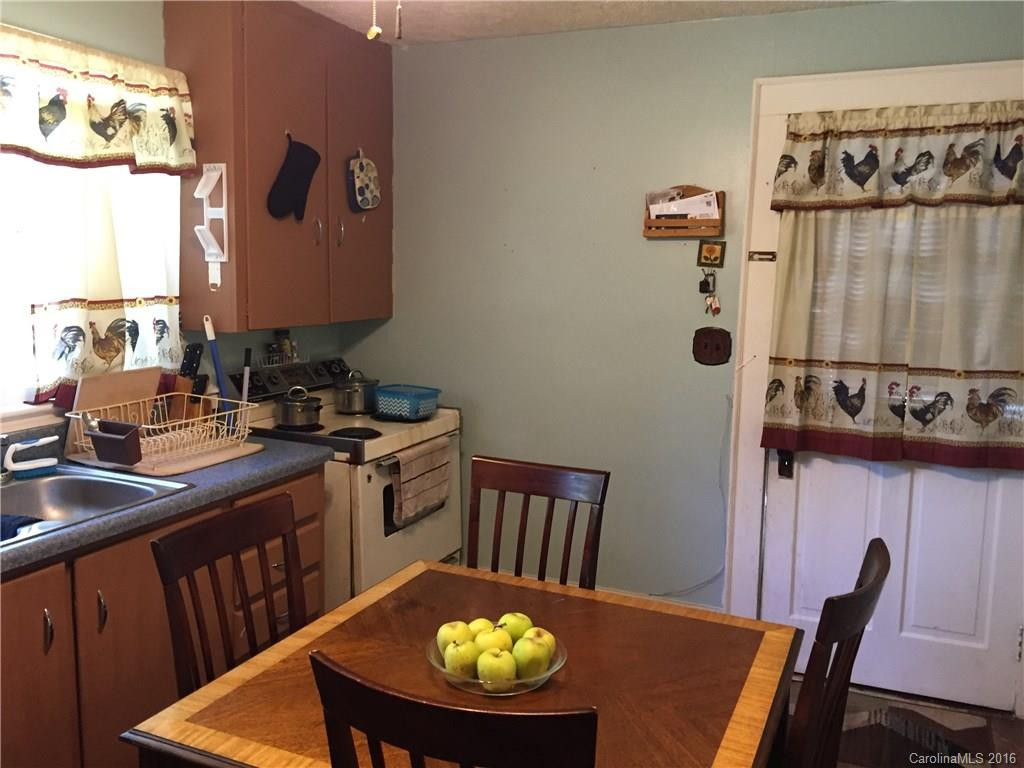 1162 Spindale Street - Photo 2