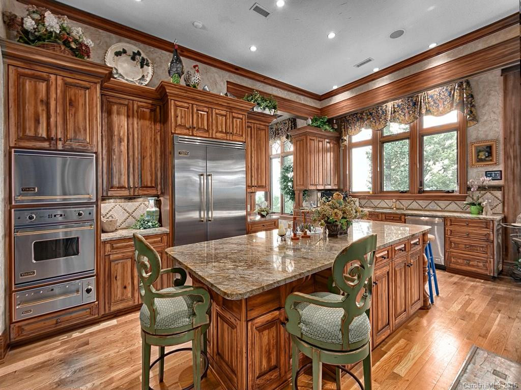 98 Raven Cliff Lane - Photo 11
