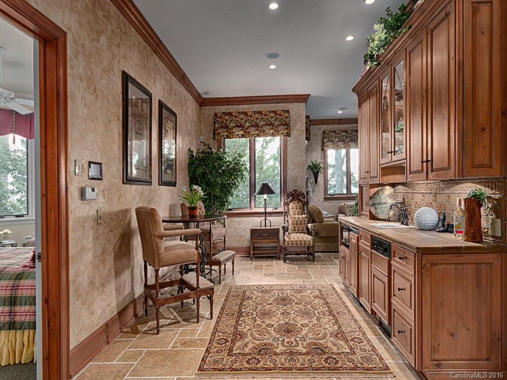 98 Raven Cliff Lane - Photo 17