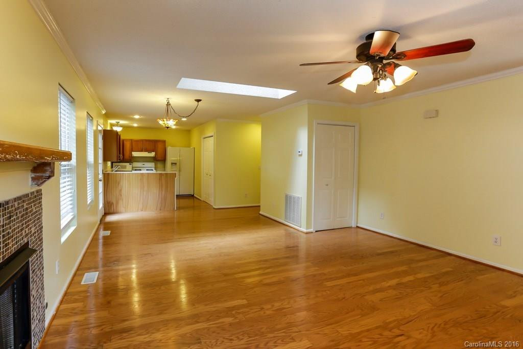 15 Wexford Drive #5 - Photo 8