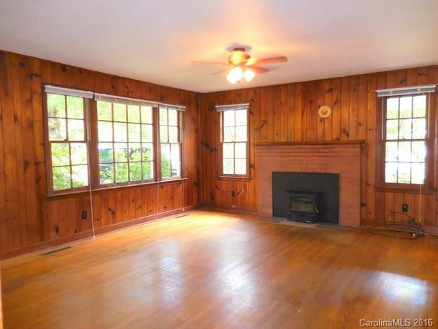 2119 Somerset Drive - Photo 2