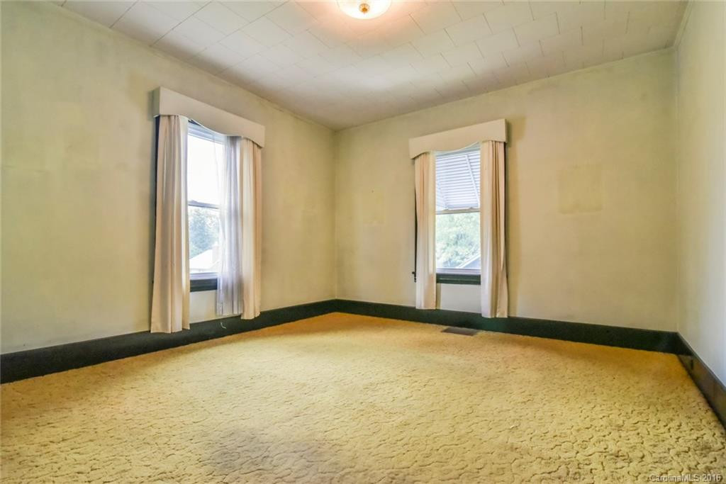 191 Pennsylvania Avenue - Photo 17