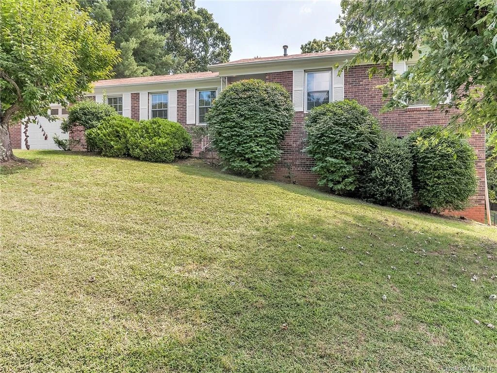 37 Knoll Ridge Drive