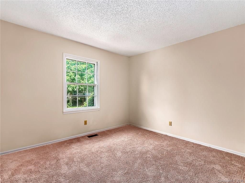 37 Knoll Ridge Drive - Photo 8