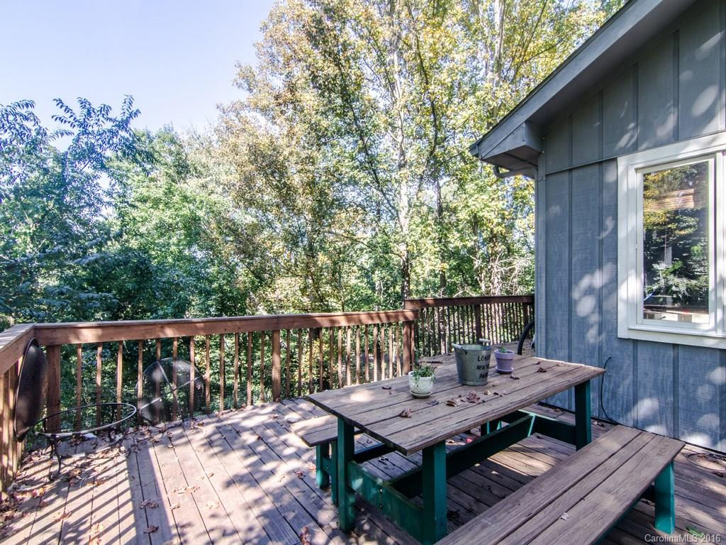 18 Breezeway Drive - Photo 16